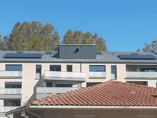 photo-immeuble-toulouse-installation-panneaux-solaires-hybrides-DualSun