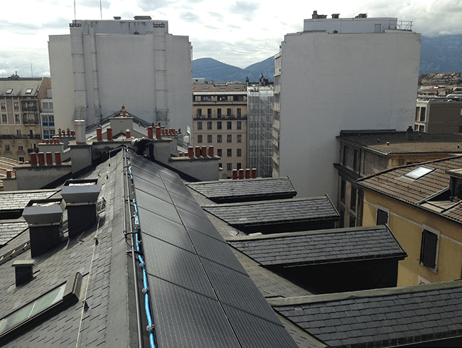 photo-installation-genève-suise-immeuble-panneaux-solaires-hybrides-DualSun-1