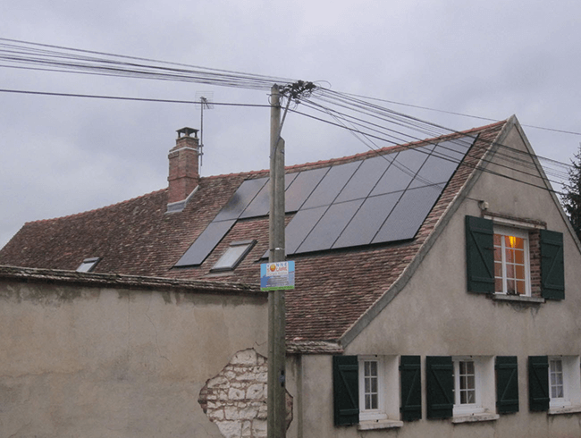 photo-installation-maison-individuelle-panneaux-solaires-hybrides-DualSun-4