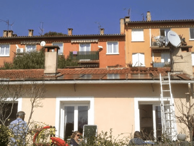 photo-installation-panneaux-solaire-phtovoltaique-thermique-DualSun-maison-individuelle