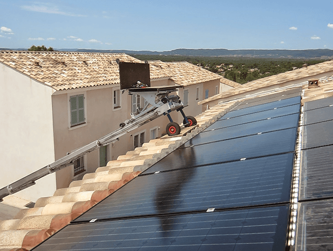 photo-installation-panneaux-solaires-hybrides-DualSun-Roquebrune-5