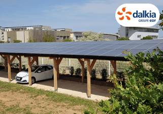 chantier-dalkia-installation-piscine-panneaux-solaire-hybrides-dualsun.png